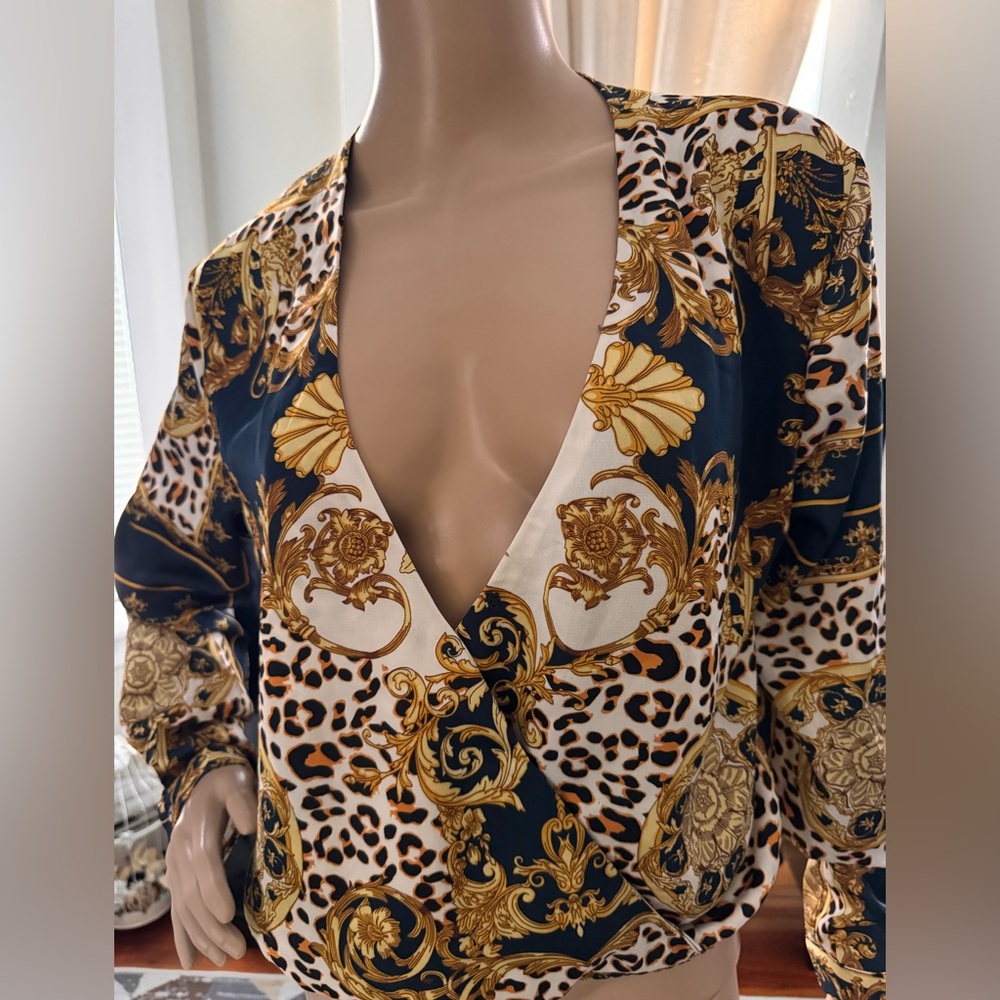 Fashion Nova Gold and Black Baroque Blouse
